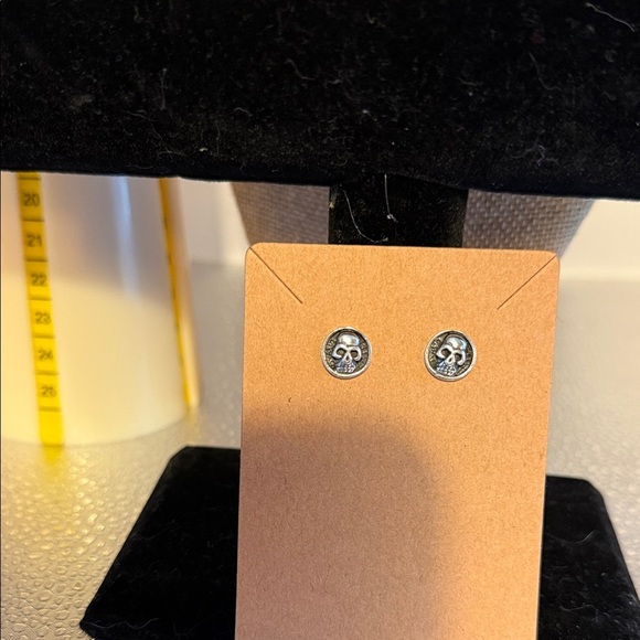 Sterling Silver Skull Stud Earrings - Picture 1 of 3